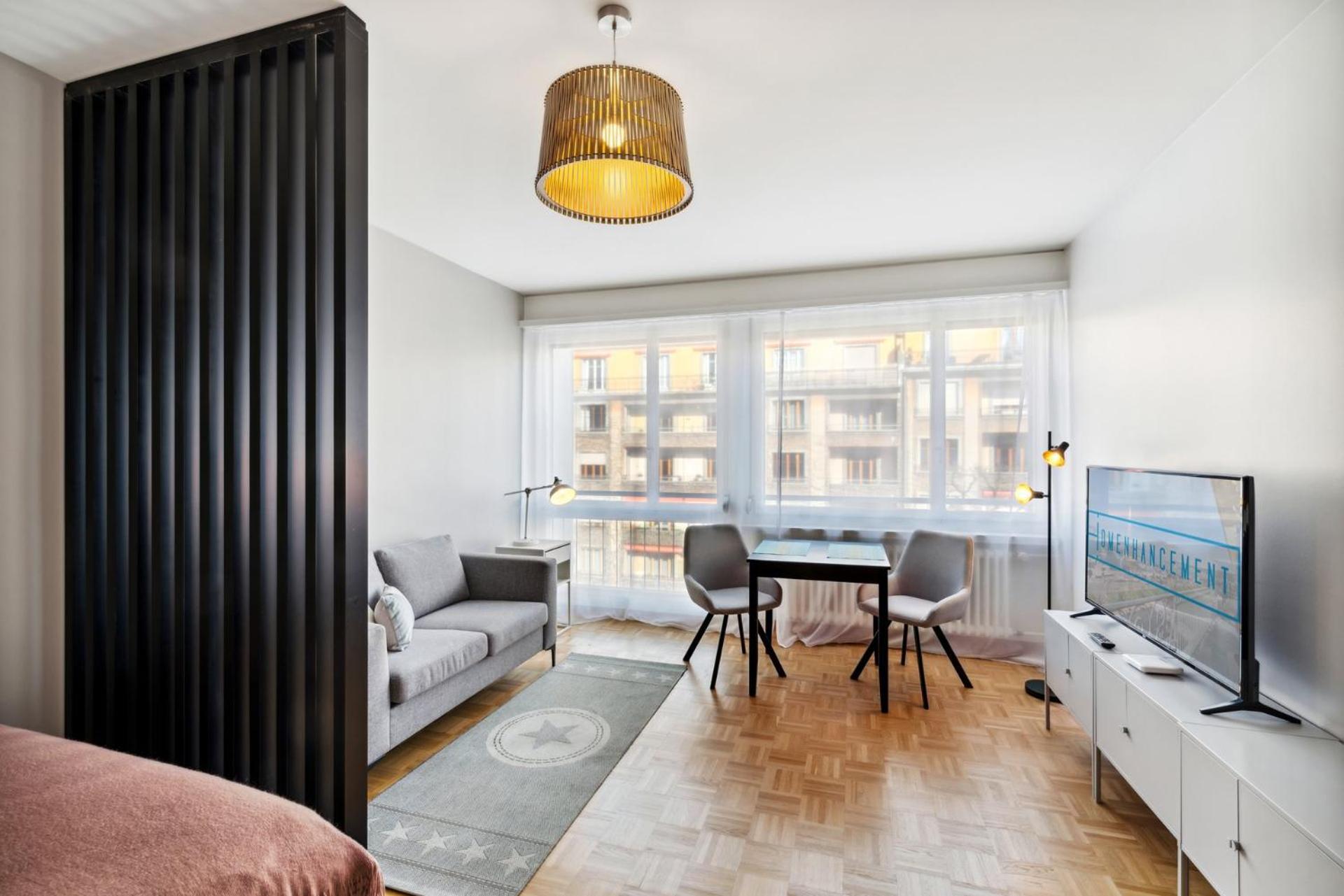 Athenee 40 By Homenhancement Geneva